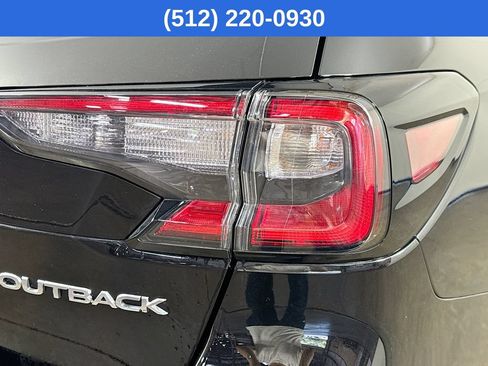 Used 2025 Subaru Outback Premium AWD/4WD image 33
