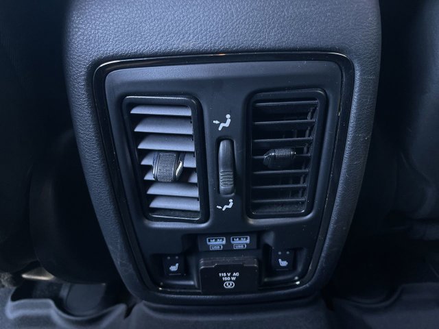 Used 2020 Dodge Durango R/T w/ Blacktop Package AWD/4WD image 23