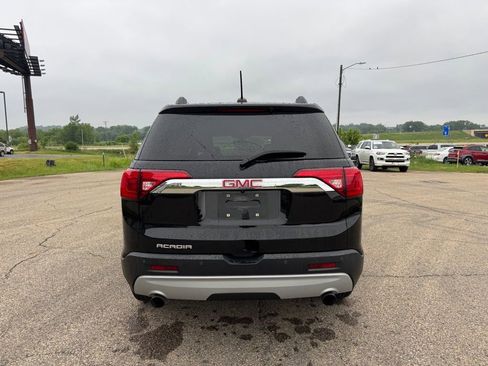 Used 2017 GMC Acadia SLT FWD image 16