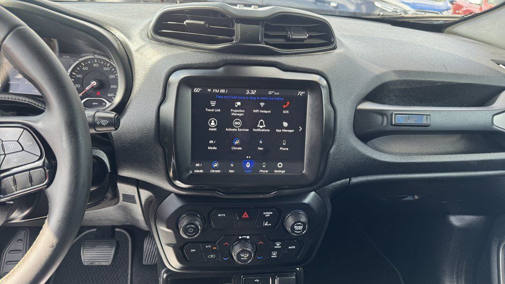 Used 2021 Jeep Renegade Latitude FWD image 18