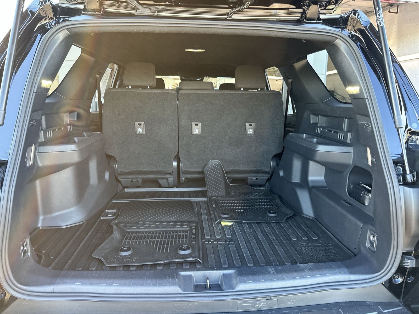 Used 2025 Toyota 4Runner SR5 AWD/4WD image 26