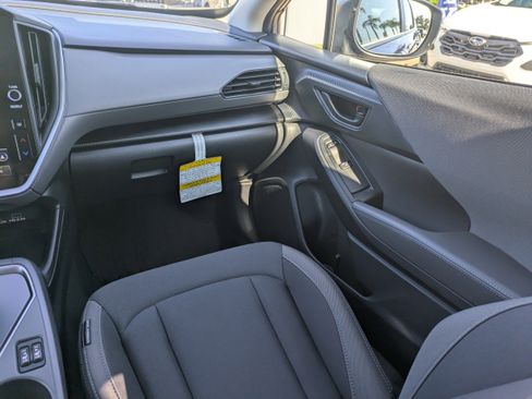 Certified 2025 Subaru Crosstrek 2.0i Premium image 17