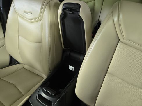 Used 2017 Cadillac XT5 Luxury w/ Driver Awareness Package image 29