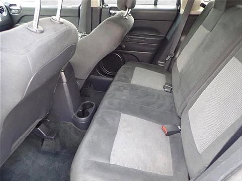 Used 2017 Jeep Compass Sport image 8