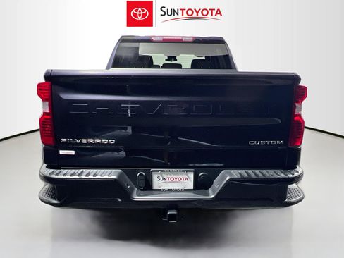 Used 2022 Chevrolet Silverado 1500 Custom RWD image 5