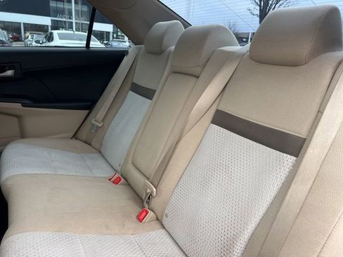 Used 2012 Toyota Camry LE image 26