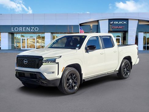 Used 2023 Nissan Frontier SV w/ Midnight Edition Package image 1