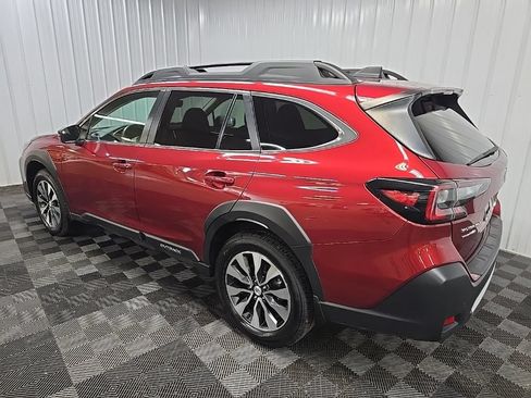 Used 2024 Subaru Outback Limited AWD/4WD image 10