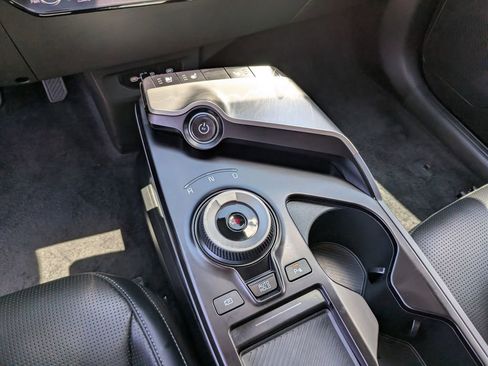 Certified 2025 Kia EV6 Wind RWD image 26