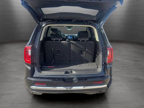 Used 2023 GMC Acadia Denali w/ Denali Ultimate Package AWD/4WD image 29