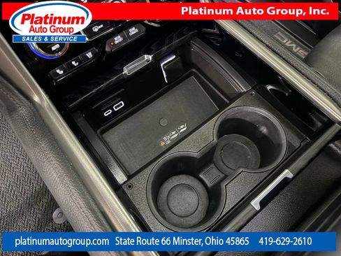 Used 2021 GMC Yukon Denali w/ Denali Premium Package AWD/4WD image 24
