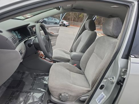 Used 2003 Toyota Corolla LE image 15