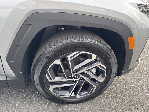 Used 2025 Hyundai Tucson Limited image 9