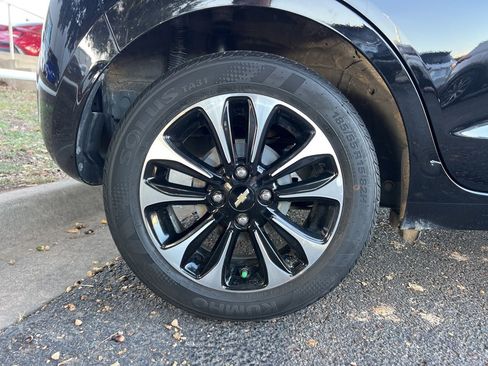 Used 2022 Chevrolet Spark LT w/ Spark Special Edition image 9