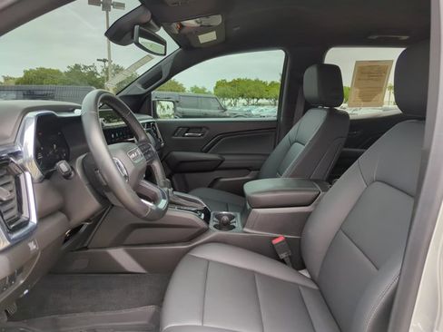 Used 2025 GMC Canyon Elevation w/ Convenience Package image 16