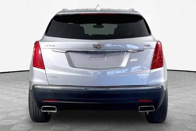 Used 2018 Cadillac XT5 Premium Luxury FWD image 4