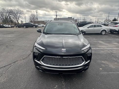 Certified 2024 Buick Encore GX Avenir w/ Avenir Convenience Package image 8