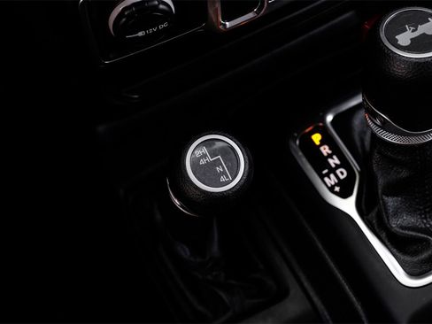 Used 2021 Jeep Wrangler Unlimited Sport image 27