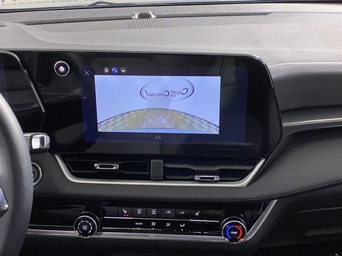 Used 2026 Chevrolet Equinox LT image 21