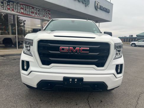 Used 2020 GMC Sierra 1500 Elevation w/ Elevation Value Package image 3