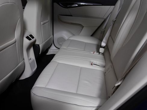 Used 2022 Buick Envision Essence w/ Safety Package image 27