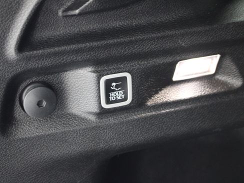 Used 2023 Jeep Grand Cherokee L Laredo AWD/4WD image 23