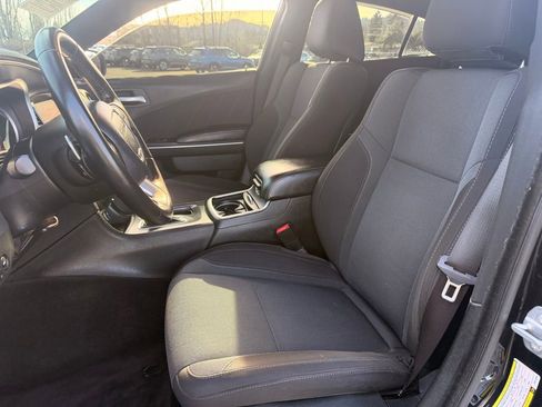 Used 2017 Dodge Charger R/T image 13