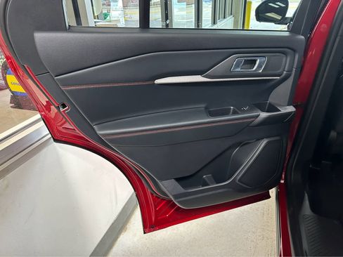New 2026 Ford Explorer ST-Line AWD/4WD image 30