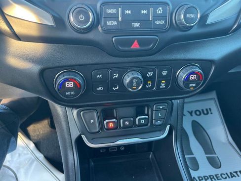 Used 2018 GMC Terrain SLT image 14