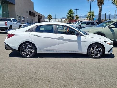 New 2025 Hyundai Elantra Sport image 22