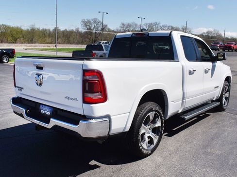 Used 2019 RAM 1500 Laramie AWD/4WD image 16