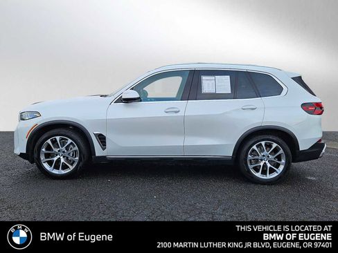 Used 2024 BMW X5 xDrive40i w/ Premium Package image 6