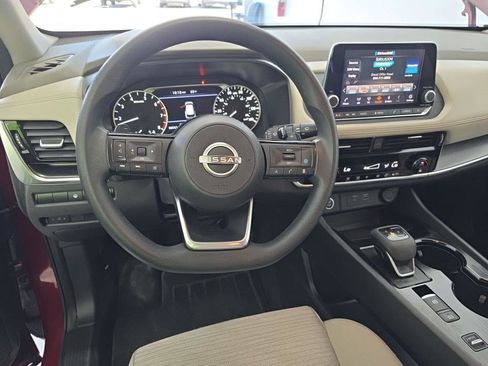 Used 2022 Nissan Rogue SV image 13