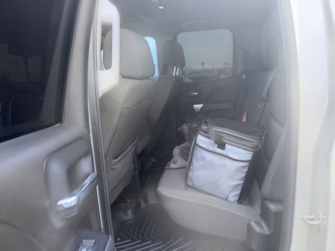 Used 2018 Chevrolet Silverado 1500 LT image 16