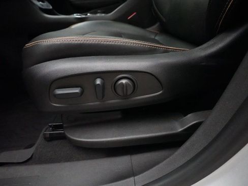 Used 2022 GMC Terrain AT4 w/ Infotainment Package II AWD/4WD image 29