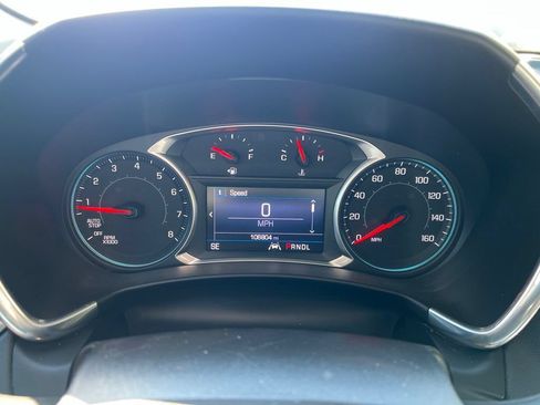 Used 2021 Chevrolet Equinox LT AWD/4WD image 11
