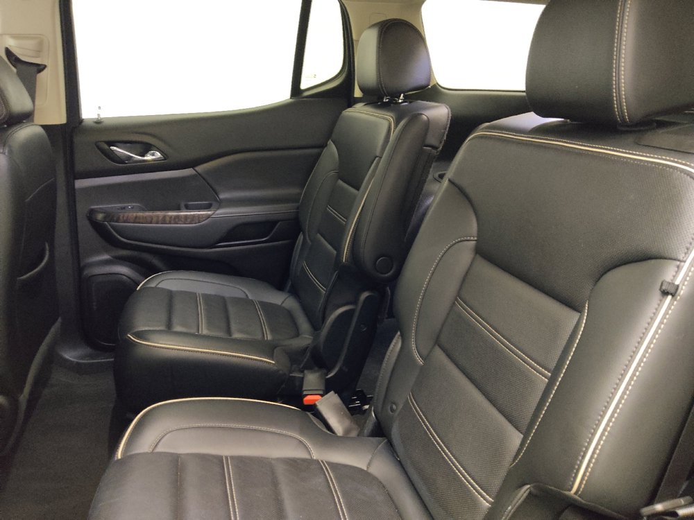 Used 2022 GMC Acadia Denali w/ Denali Ultimate Package FWD image 18