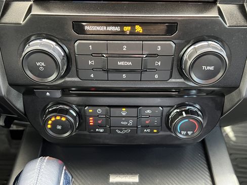 Used 2018 Ford F150 XLT w/ Equipment Group 302A Luxury image 27