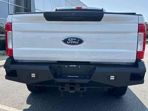 Used 2019 Ford F250 XLT AWD/4WD image 6