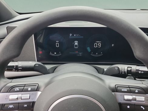 Certified 2025 Hyundai Santa Cruz SE FWD image 10