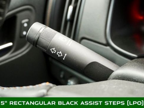 Used 2022 GMC Canyon AT4 image 22