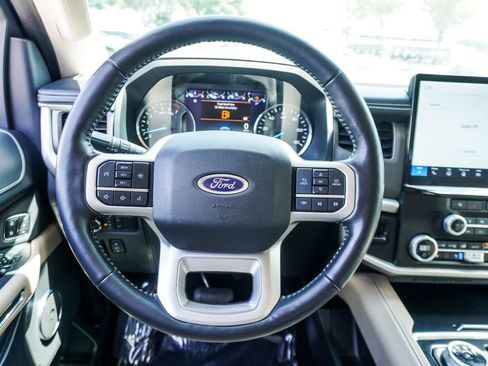 Used 2024 Ford Expedition Max XLT AWD/4WD image 15