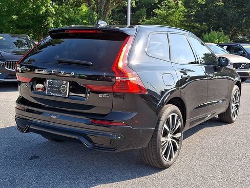 Certified 2023 Volvo XC60 B5 Plus w/ Climate Package AWD/4WD image 6