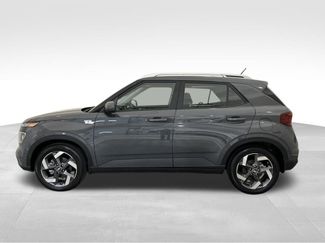 Used 2026 Hyundai Venue SEL FWD video 2