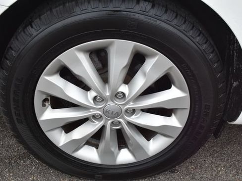 Used 2017 Kia Sedona EX FWD image 51