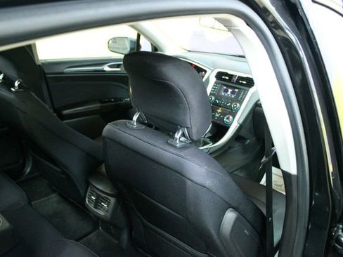 Used 2014 Ford Fusion SE w/ Equipment Group 201A image 10