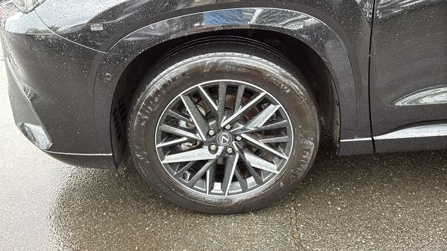 Used 2024 Lexus TX 350 AWD w/ Captains Chair Package image 8