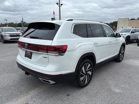 New 2026 Volkswagen Atlas SEL image 5