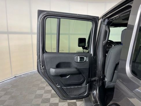 Used 2021 Jeep Wrangler Unlimited Sahara w/ Dual Top Group AWD/4WD image 36