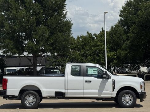New 2026 Ford F250 XL RWD image 3